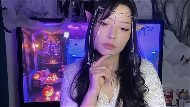 WonderMira online show from 10-27-25, 01:26