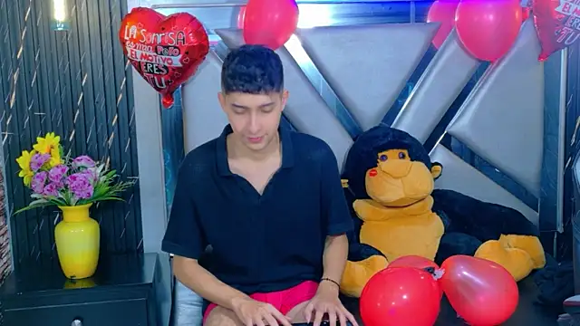 Snapshot of Kygo_Williams chatting on 09-11-25, 01:33 Kygo Williams online show from 09-11-25, 01:33