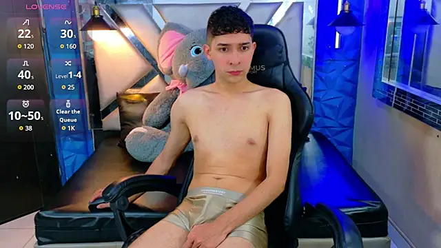 Snapshot of Kygo_Williams chatting on 10-21-25, 02:18 Kygo Williams online show from 10-21-25, 02:18