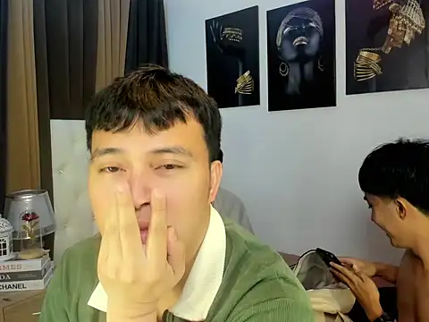 xxxhugecocktwinkxxx online show from 11-12-25, 04:40