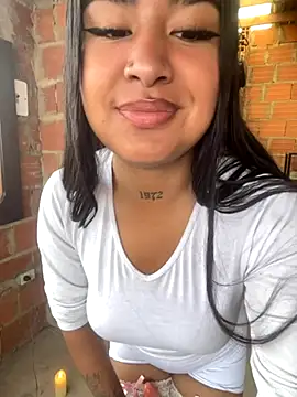 Snapshot of Caty__hot chatting on 10-05-25, 09:02 Caty hot online show from 10-05-25, 09:02