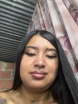 Snapshot of Caty__hot chatting on 10-10-25, 12:20 Caty hot online show from 10-10-25, 12:20