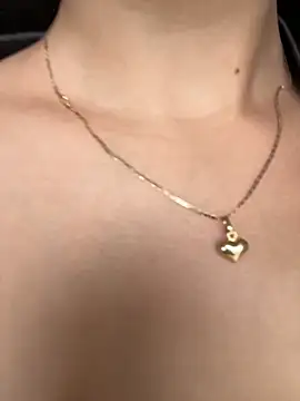 Juanita-Diaz online show from 11-05-25, 08:31