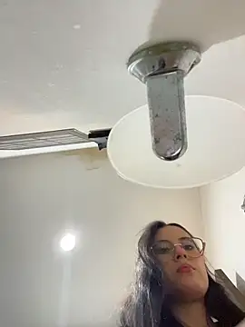 Juanita-Diaz online show from 11-29-25, 08:23