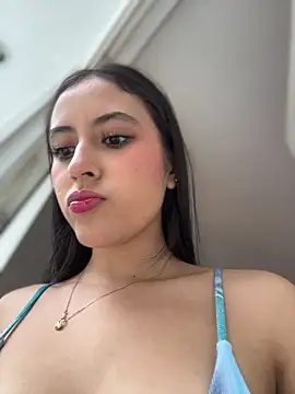 Snapshot of Juanita-Diaz chatting on 04-05-26, 08:39 Juanita-Diaz online show from 04-05-26, 08:39