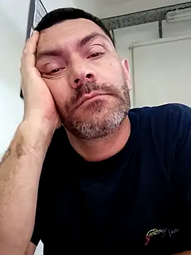 Snapshot of Alex_404040 chatting on 09-17-25, 07:43 Alex 404040 online show from 09-17-25, 07:43