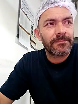 Snapshot of Alex_404040 chatting on 09-26-25, 03:21 Alex 404040 online show from 09-26-25, 03:21