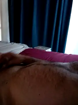 Snapshot of Alex_404040 chatting on 09-30-25, 07:52 Alex 404040 online show from 09-30-25, 07:52