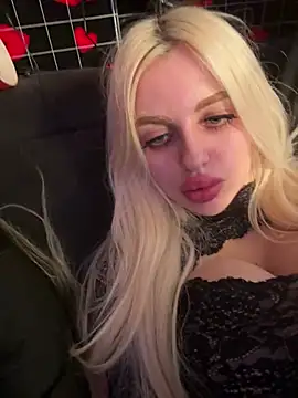 Steffi Snowbunny online show from 04-27-26, 08:18