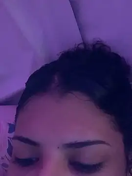 Snapshot of luluzinhax chatting on 01-08-26, 01:19 luluzinhax online show from 01-08-26, 01:19