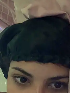 Snapshot of luluzinhax chatting on 01-31-26, 07:11 luluzinhax online show from 01-31-26, 07:11