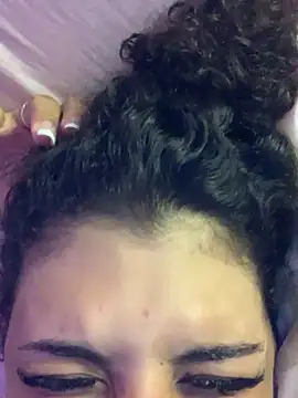 Snapshot of luluzinhax chatting on 03-09-26, 06:39 luluzinhax online show from 03-09-26, 06:39