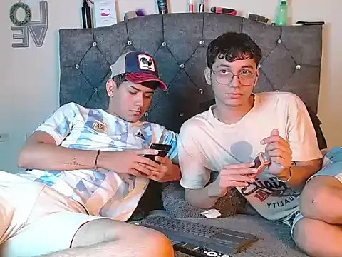 logan willyams  online show from 09-19-25, 12:23