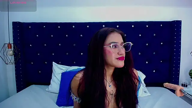 Snapshot of miss_aris chatting on 11-10-25, 04:33 miss aris online show from 11-10-25, 04:33