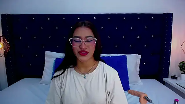 Snapshot of miss_aris chatting on 11-12-25, 03:18 miss aris online show from 11-12-25, 03:18