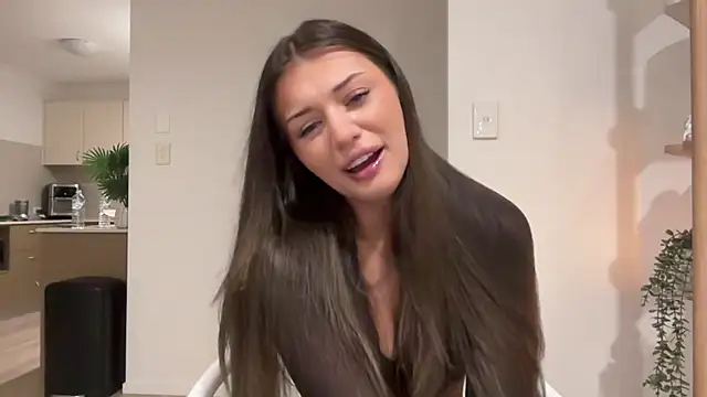 Snapshot of cassiess1 chatting on 09-19-25, 12:02 cassiess1 online show from 09-19-25, 12:02