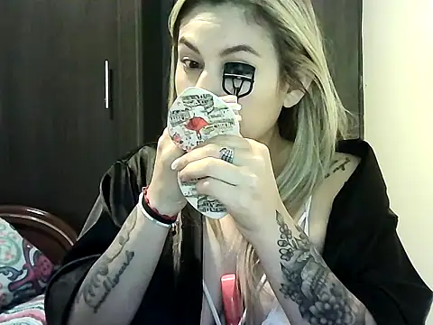 Valery  Rouse  online show from 10-15-25, 02:55