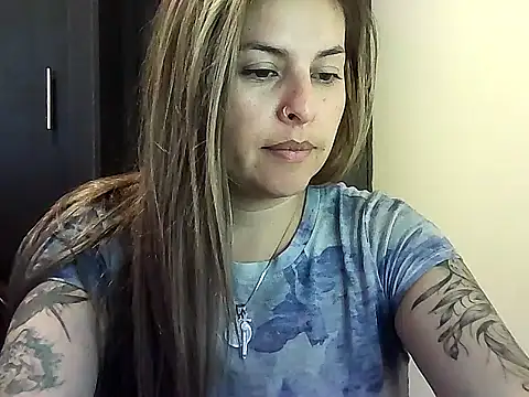 Snapshot of Valery__Rouse_ chatting on 01-18-26, 06:34 Valery Rouse online show from 01-18-26, 06:34