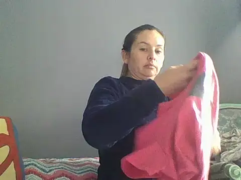 Snapshot of Valery__Rouse_ chatting on 02-18-26, 06:04 Valery Rouse online show from 02-18-26, 06:04