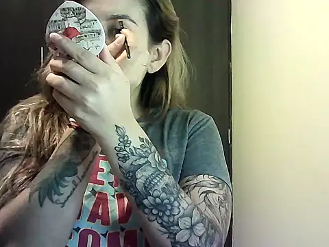 Snapshot of Valery__Rouse_ chatting on 03-08-26, 01:47 Valery Rouse online show from 03-08-26, 01:47