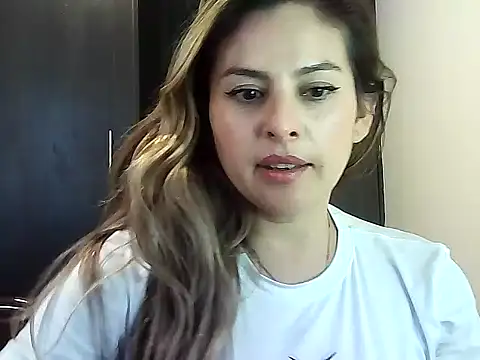 Snapshot of Valery__Rouse_ chatting on 03-08-26, 06:55 Valery Rouse online show from 03-08-26, 06:55