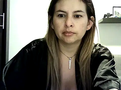 Snapshot of Valery__Rouse_ chatting on 05-27-26, 11:51 Valery Rouse online show from 05-27-26, 11:51