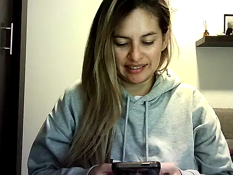 Snapshot of Valery__Rouse_ chatting on 05-29-26, 12:03 Valery Rouse online show from 05-29-26, 12:03