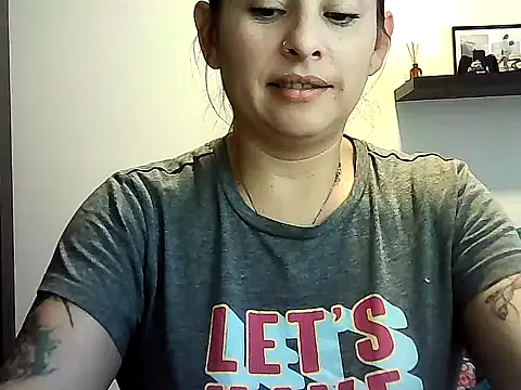 Snapshot of Valery__Rouse_ chatting on 06-10-26, 04:39 Valery Rouse online show from 06-10-26, 04:39