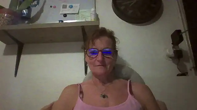 Snapshot of Valinella chatting on 09-09-25, 07:35 Valinella online show from 09-09-25, 07:35