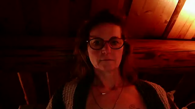 Valinella online show from 04-19-26, 07:49