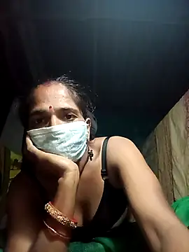 Snapshot of Hot-honi chatting on 09-27-25, 01:05 Hot-honi online show from 09-27-25, 01:05