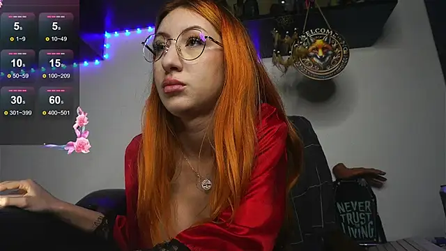 Snapshot of DaddysLittleSlutfox chatting on 11-05-25, 04:07 DaddysLittleSlutfox online show from 11-05-25, 04:07