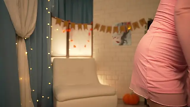 Ruminelle online show from 12-19-25, 12:23