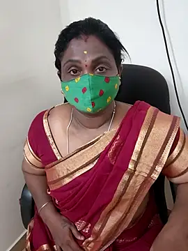 Snapshot of Tamil_Kavitha10 chatting on 09-11-25, 06:41 Tamil Kavitha10 online show from 09-11-25, 06:41