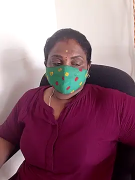 Snapshot of Tamil_Kavitha10 chatting on 09-18-25, 09:33 Tamil Kavitha10 online show from 09-18-25, 09:33