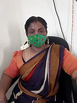 Snapshot of Tamil_Kavitha10 chatting on 10-14-25, 08:48 Tamil Kavitha10 online show from 10-14-25, 08:48