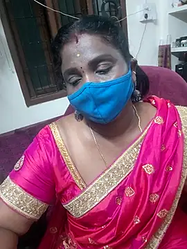 Snapshot of Tamil_Kavitha10 chatting on 11-09-25, 03:10 Tamil Kavitha10 online show from 11-09-25, 03:10