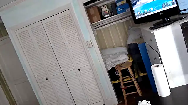 bullmusclejoe online show from 11-24-25, 03:56