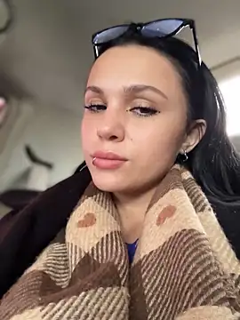 Snapshot of VendiMur chatting on 09-16-25, 03:18 VendiMur online show from 09-16-25, 03:18