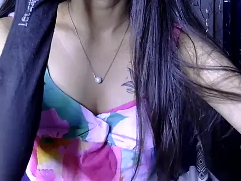 Snapshot of Riva_arora01 chatting on 12-02-25, 10:42 Riva arora01 online show from 12-02-25, 10:42