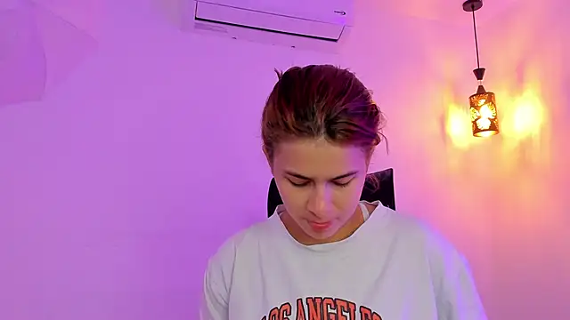 kaylajhonnes6 online show from 09-24-25, 02:20