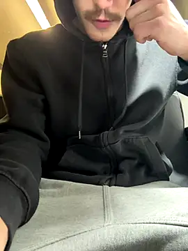 Snapshot of 420boy__ chatting on 11-11-25, 08:09 420boy online show from 11-11-25, 08:09