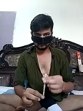 Snapshot of 7incpink chatting on 10-13-25, 05:40 7incpink online show from 10-13-25, 05:40