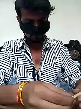 Snapshot of 7incpink chatting on 11-10-25, 06:12 7incpink online show from 11-10-25, 06:12