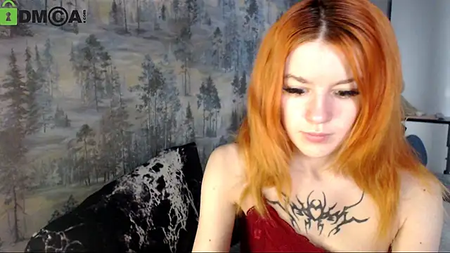 Snapshot of __Elina__ chatting on 09-09-25, 02:22 Elina online show from 09-09-25, 02:22