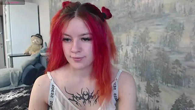 Snapshot of __Elina__ chatting on 10-29-25, 05:10 Elina online show from 10-29-25, 05:10