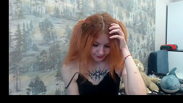 Snapshot of __Elina__ chatting on 11-28-25, 02:58 Elina online show from 11-28-25, 02:58