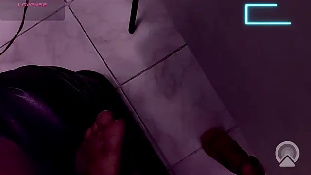 royeoy22 online show from 12-02-25, 11:59