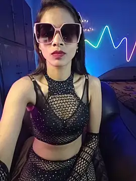 royeoy22 online show from 03-28-26, 07:24