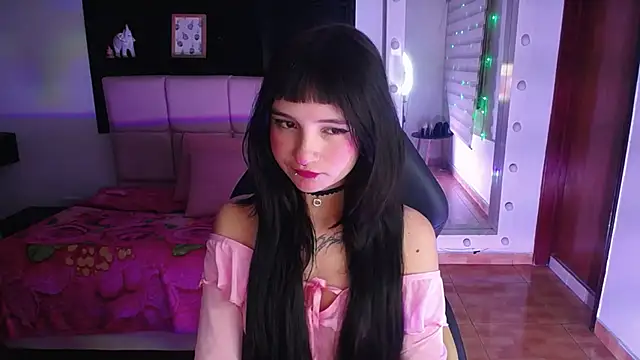  Charlotte Collins  online show from 01-12-26, 02:22